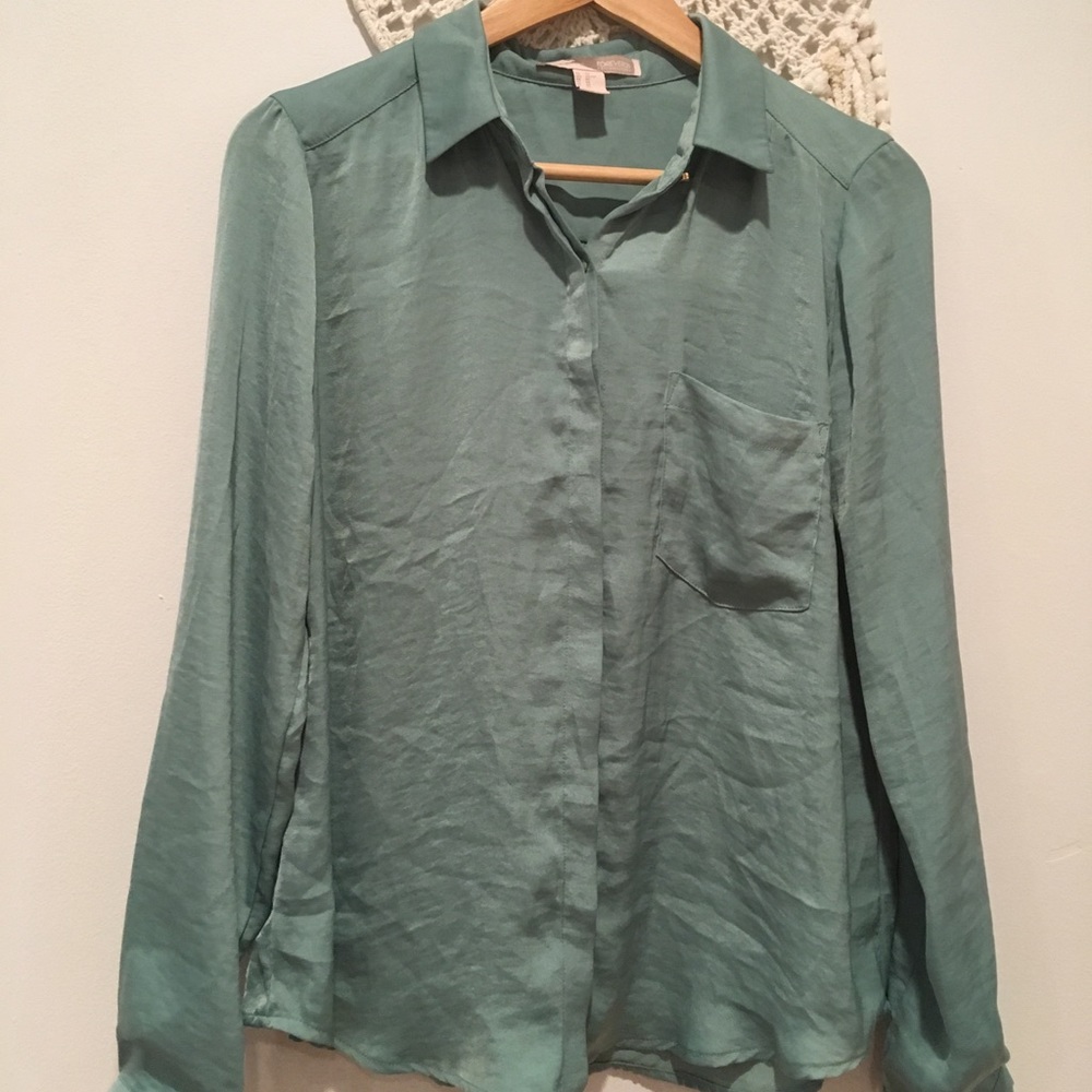 Teal’s Forever21 Comtemporary button down blouse